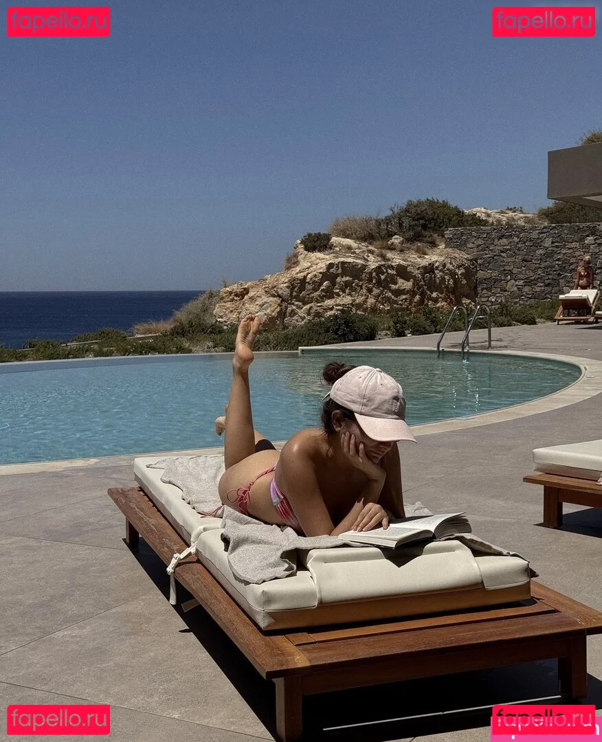 Ischtar Isik Onlyfans Photo Gallery 