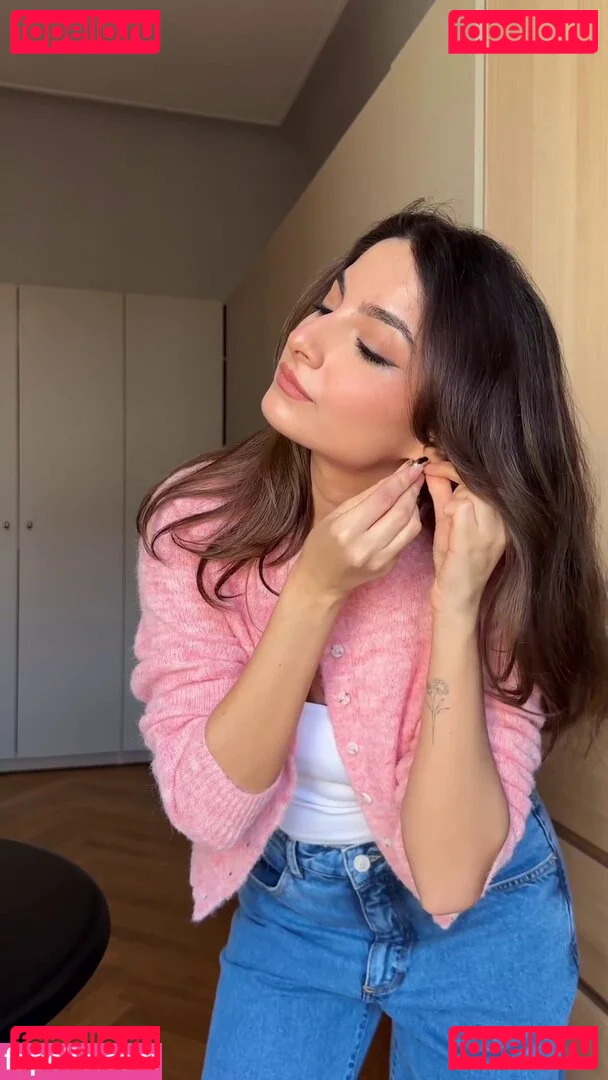 Ischtar Isik Onlyfans Photo Gallery 