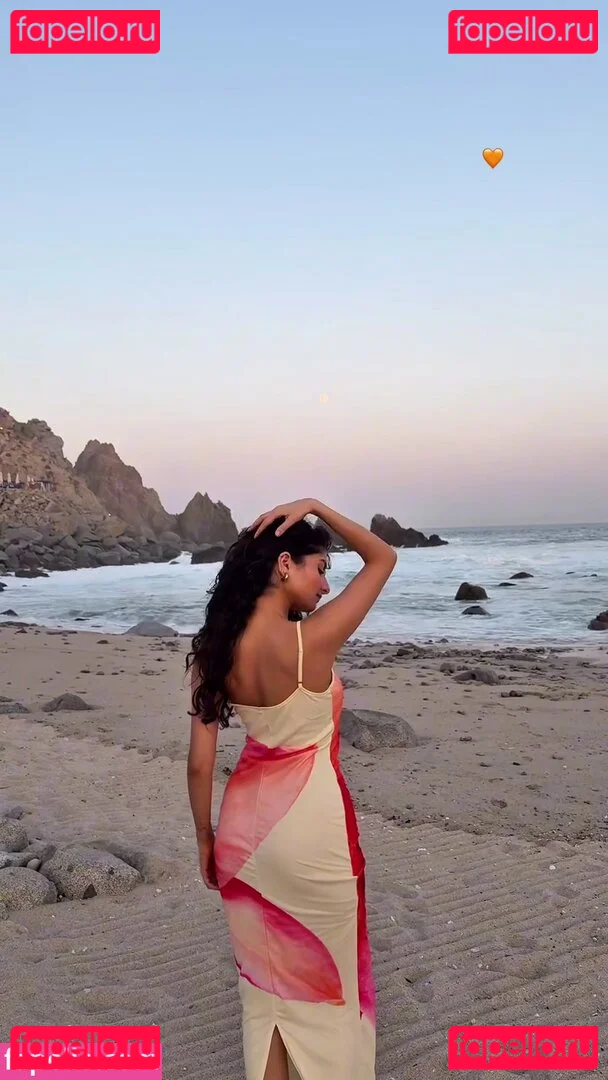 Ischtar Isik Onlyfans Photo Gallery 