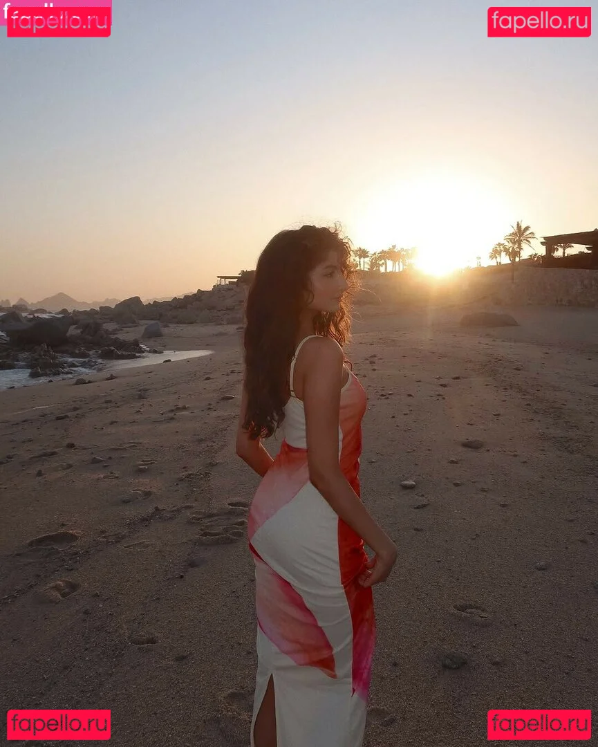 Ischtar Isik Onlyfans Photo Gallery 