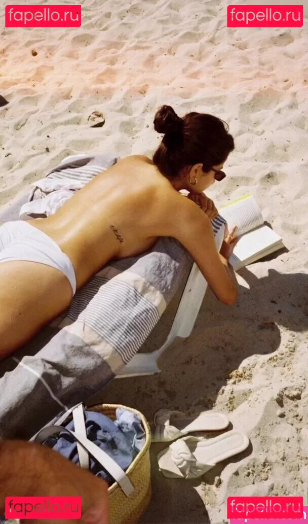 Ischtar Isik Onlyfans Photo Gallery 