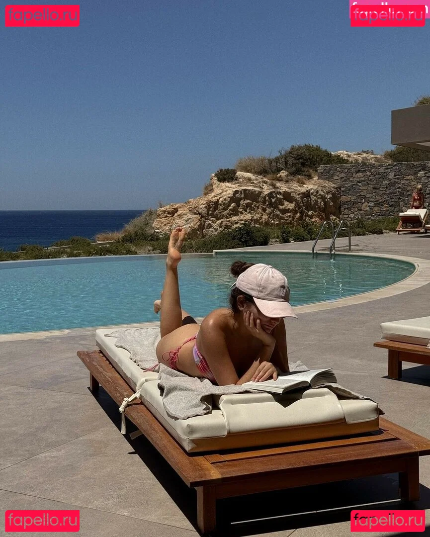 Ischtar Isik Onlyfans Photo Gallery 