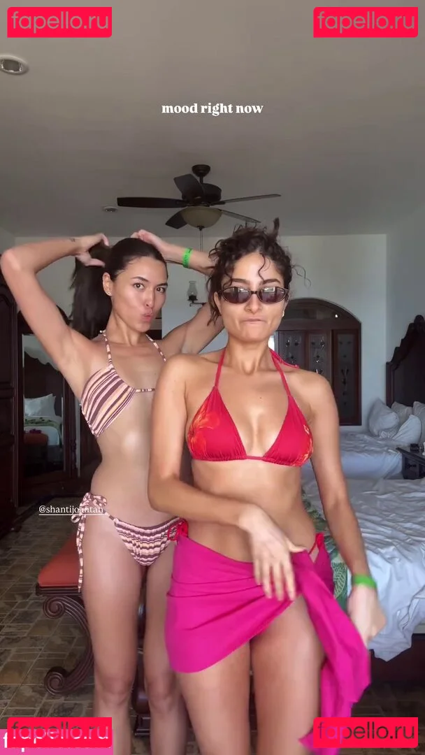 Ischtar Isik Onlyfans Photo Gallery 