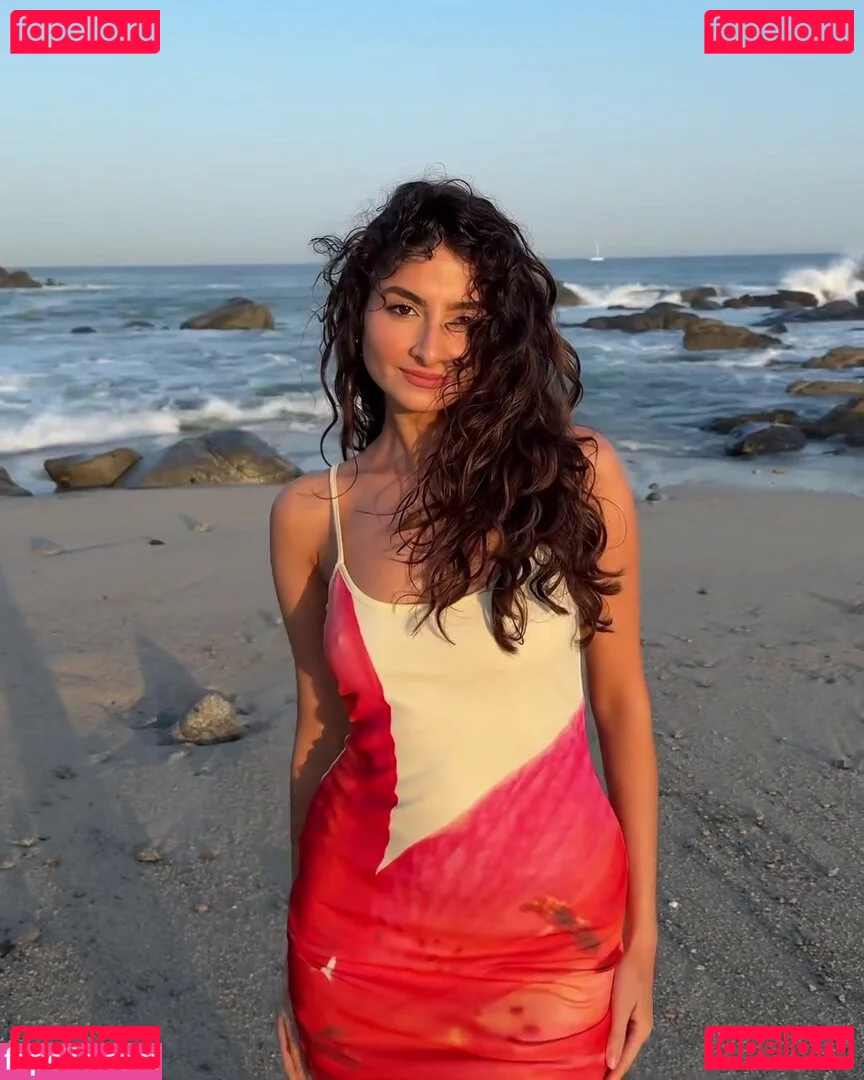 Ischtar Isik Onlyfans Photo Gallery 