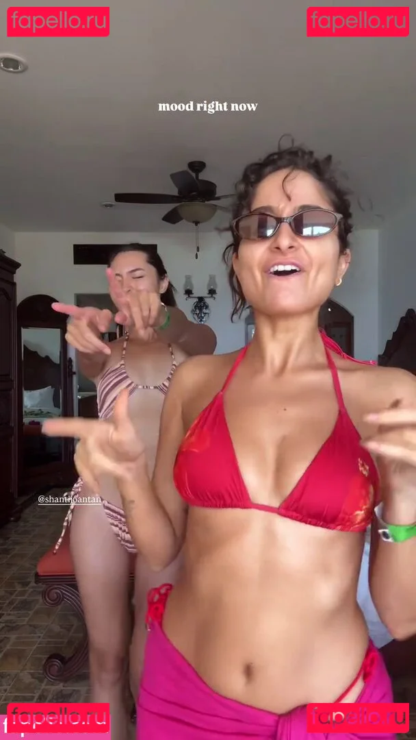 Ischtar Isik Onlyfans Photo Gallery 