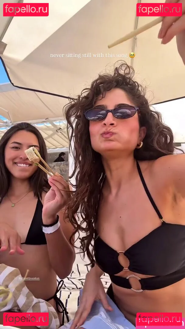 Ischtar Isik Onlyfans Photo Gallery 