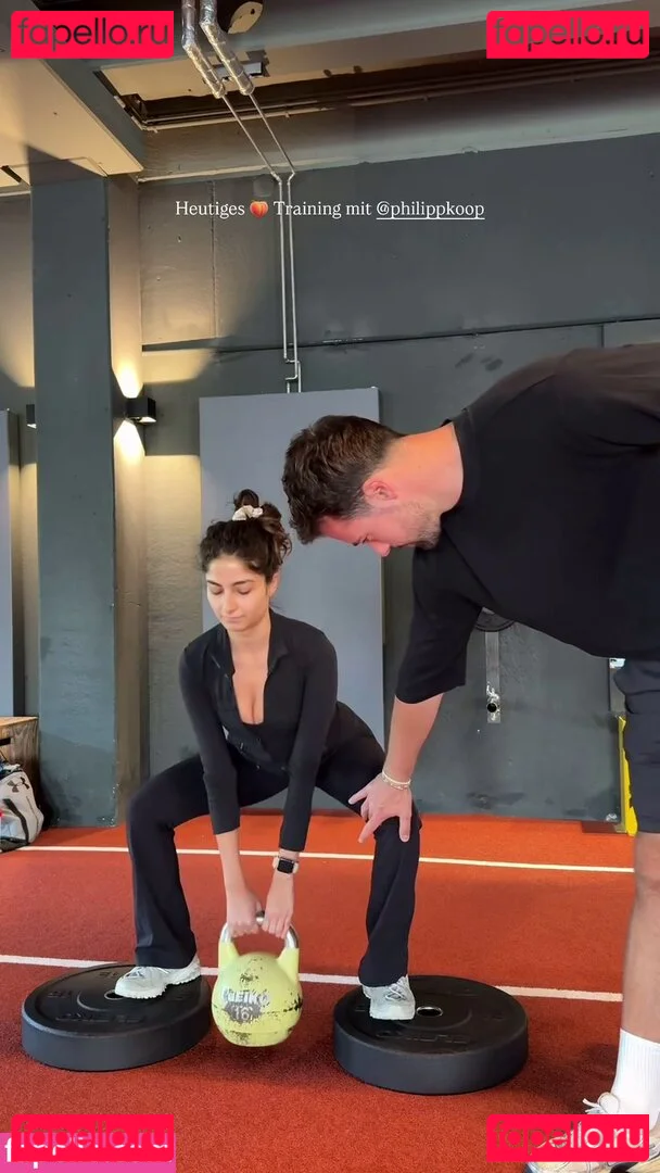 Ischtar Isik Onlyfans Photo Gallery 