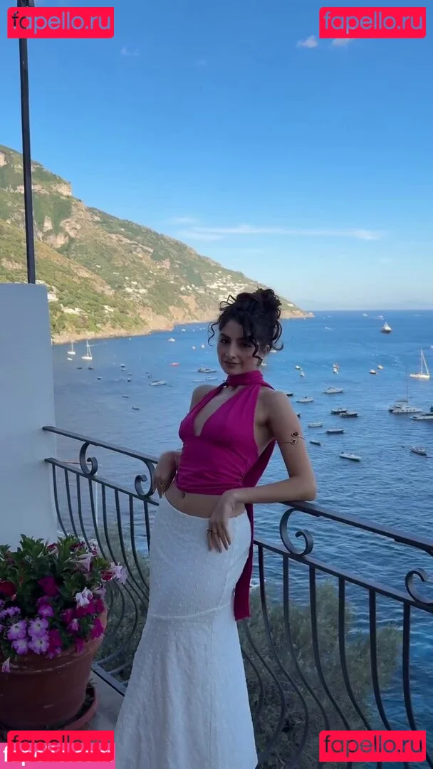 Ischtar Isik Onlyfans Photo Gallery 