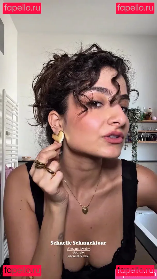 Ischtar Isik Onlyfans Photo Gallery 