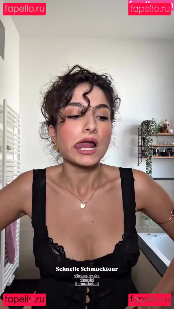 Ischtar Isik Onlyfans Photo Gallery 