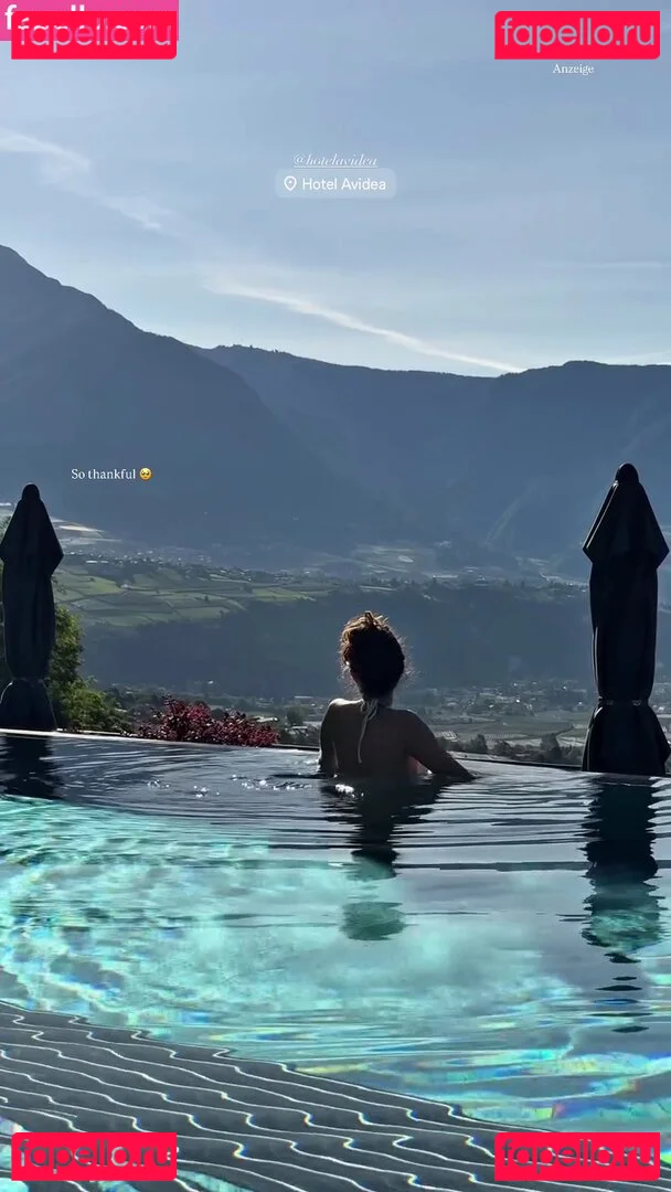 Ischtar Isik Onlyfans Photo Gallery 