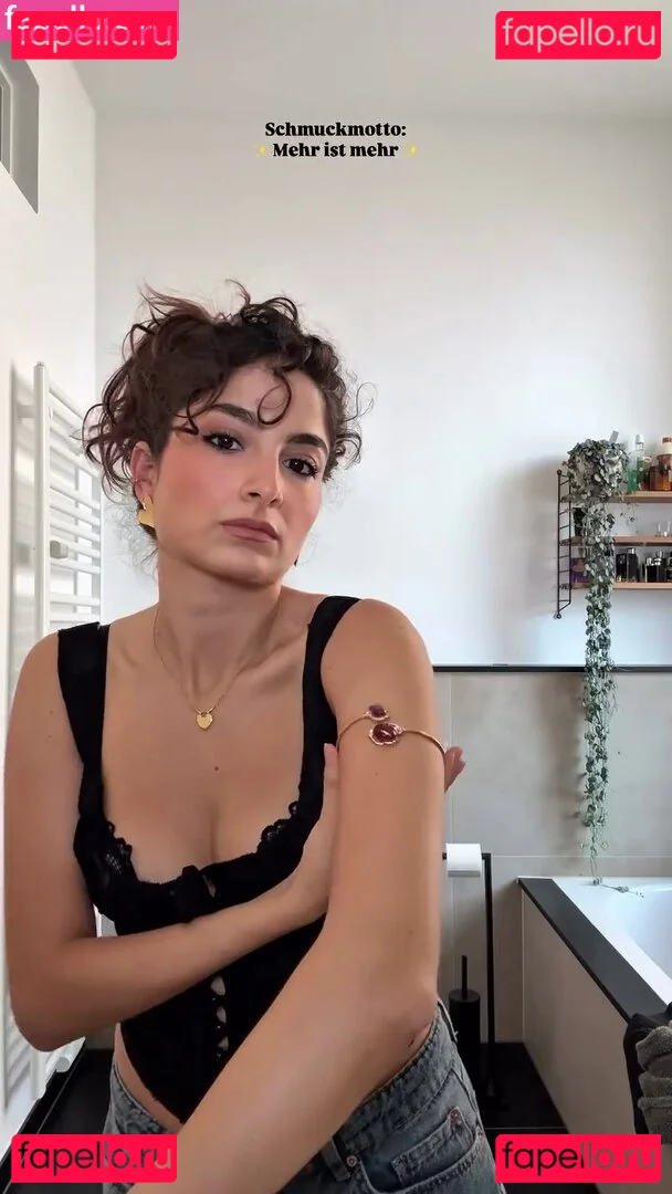 Ischtar Isik Onlyfans Photo Gallery 