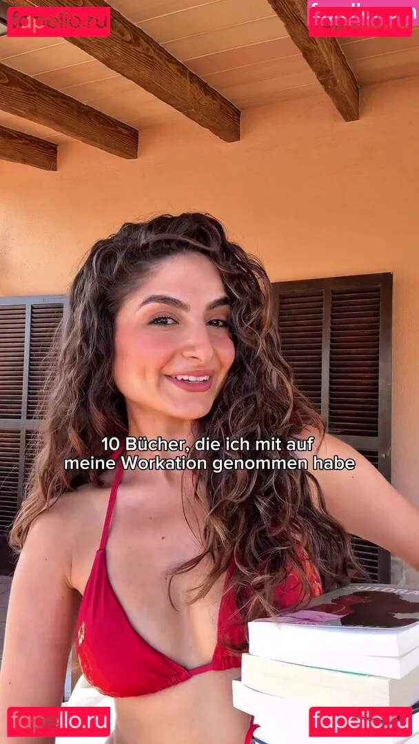 Ischtar Isik Onlyfans Photo Gallery 