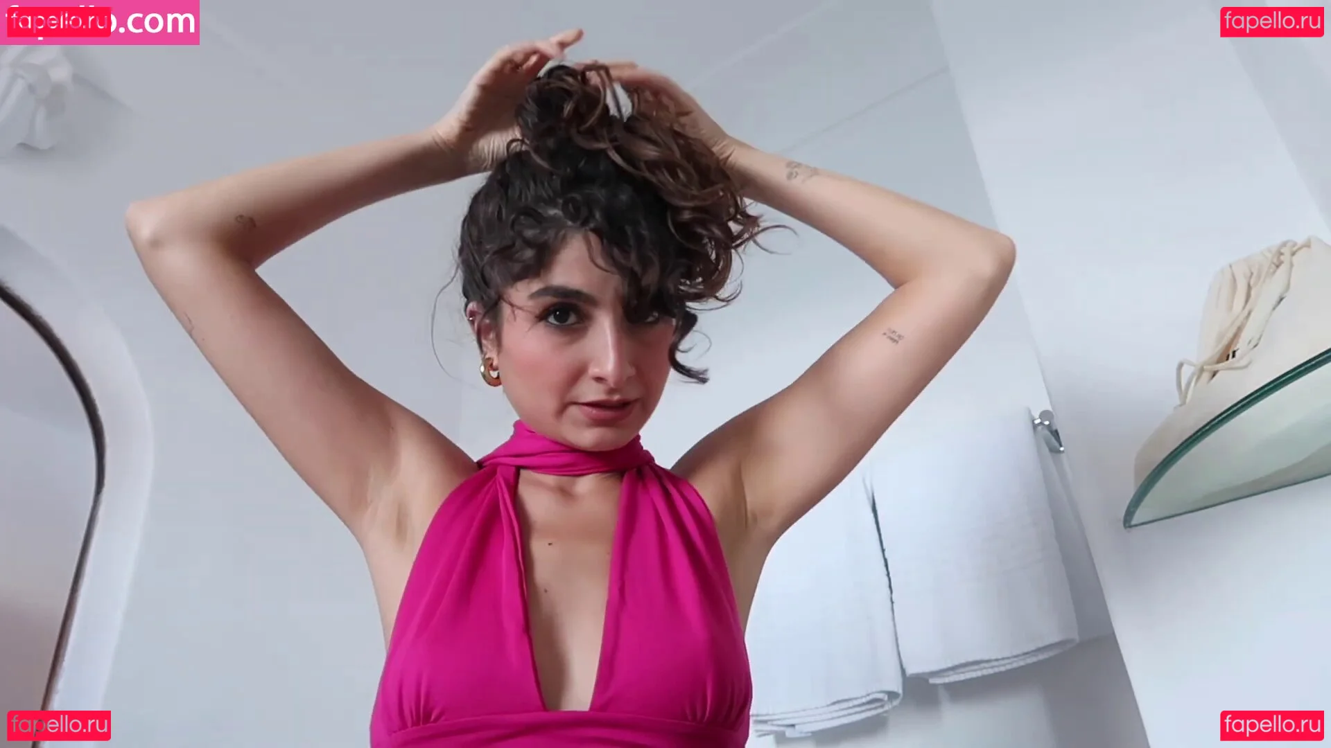 Ischtar Isik Onlyfans Photo Gallery 