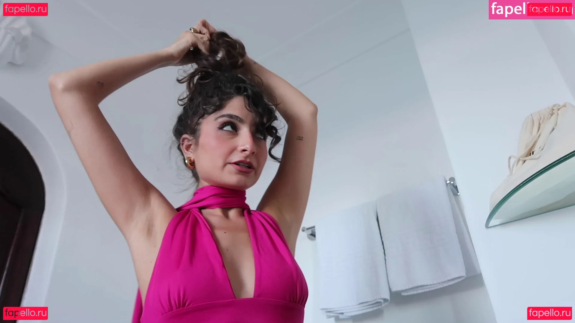 Ischtar Isik Onlyfans Photo Gallery 