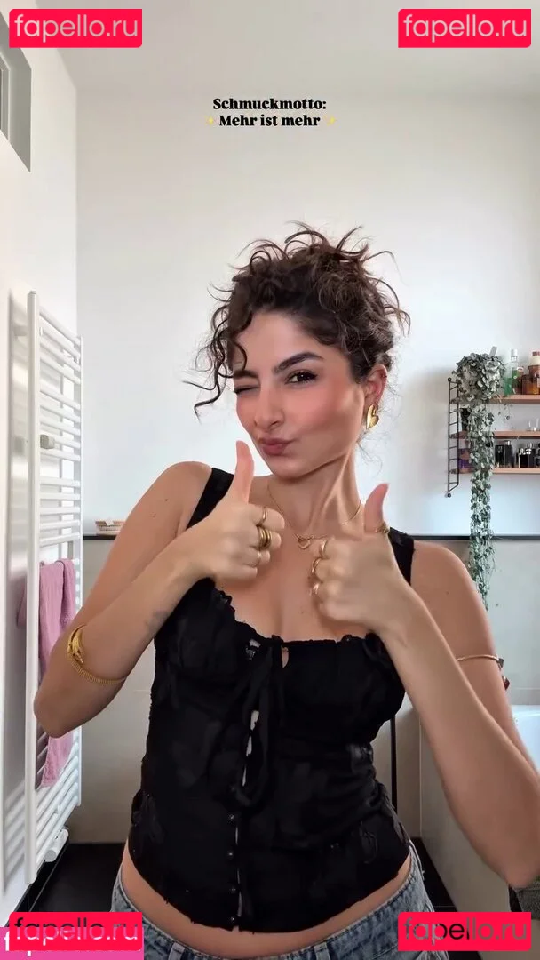 Ischtar Isik Onlyfans Photo Gallery 