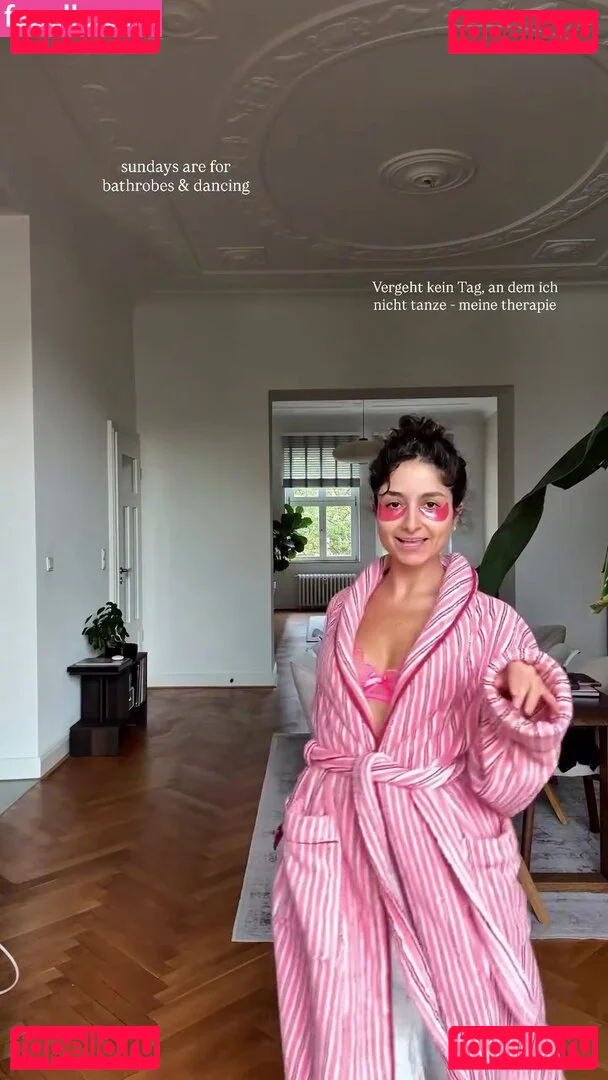 Ischtar Isik Onlyfans Photo Gallery 