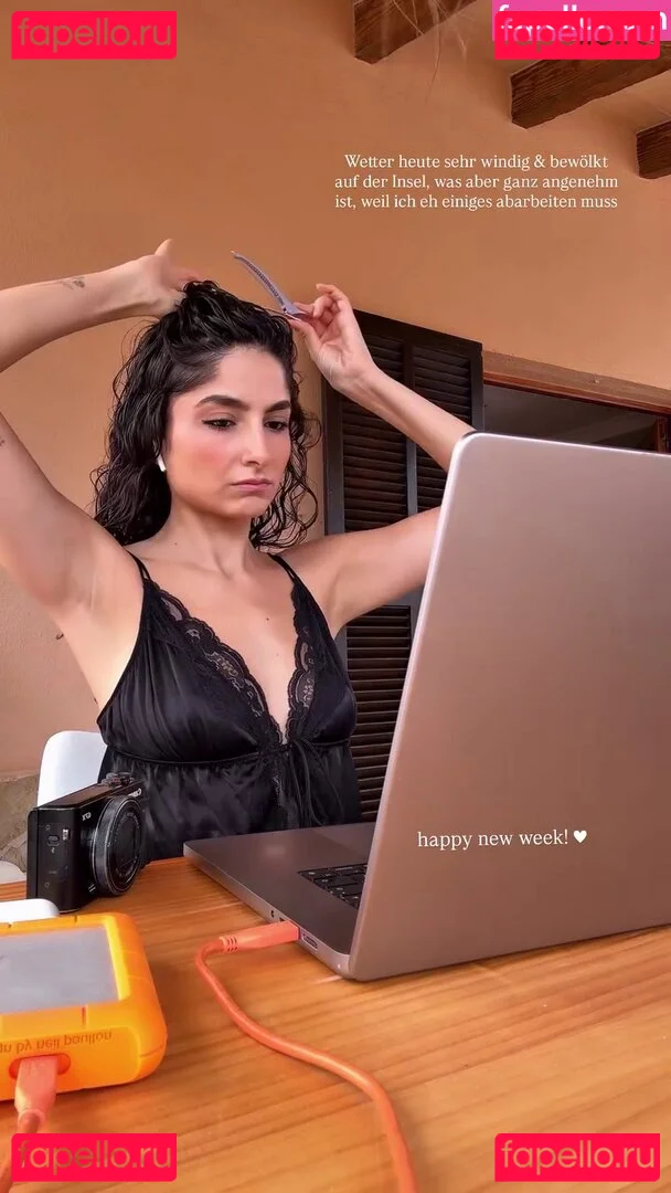 Ischtar Isik Onlyfans Photo Gallery 