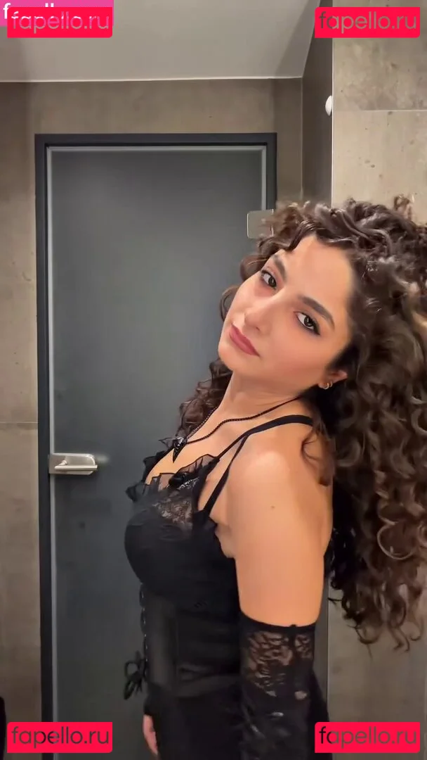 Ischtar Isik Onlyfans Photo Gallery 