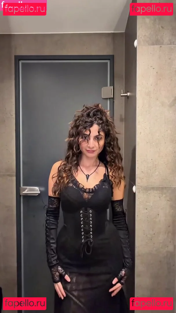 Ischtar Isik Onlyfans Photo Gallery 