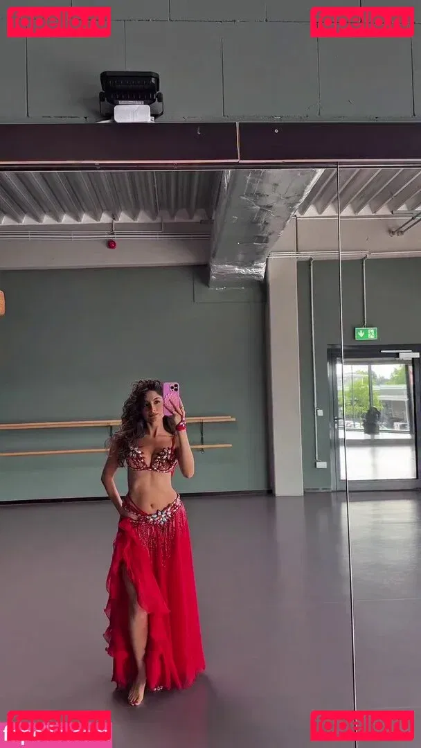 Ischtar Isik Onlyfans Photo Gallery 