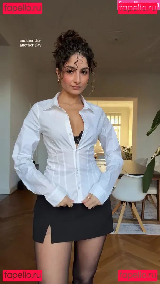 Ischtar Isik Onlyfans Photo Gallery 