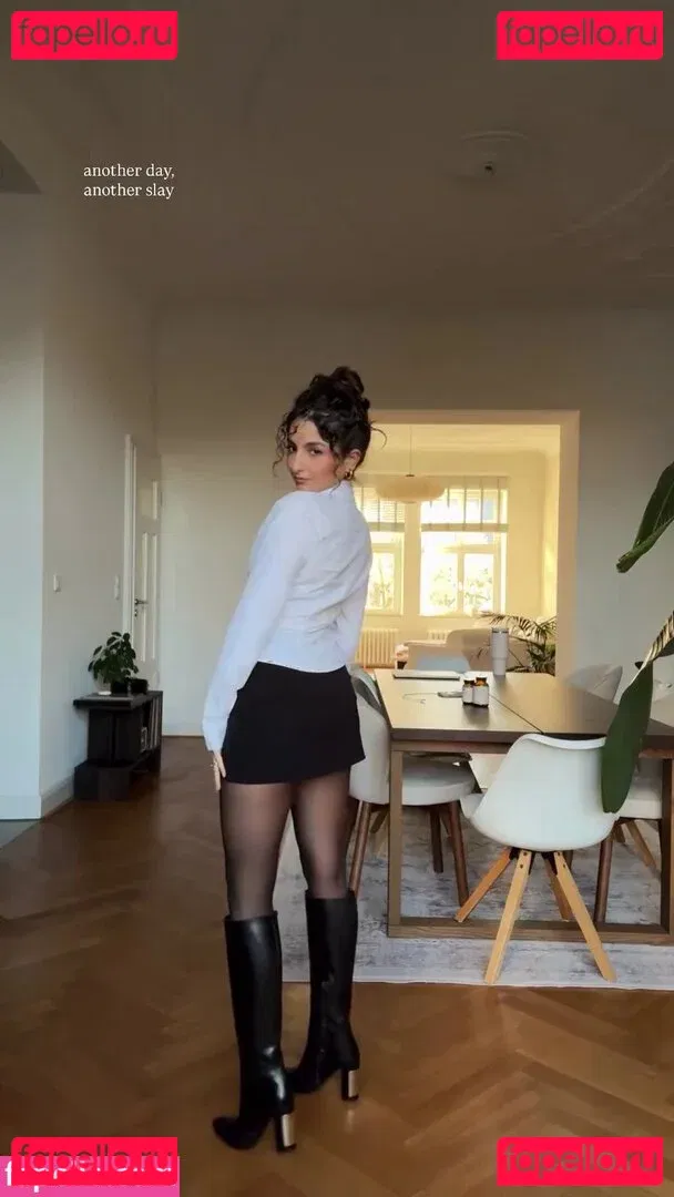 Ischtar Isik Onlyfans Photo Gallery 