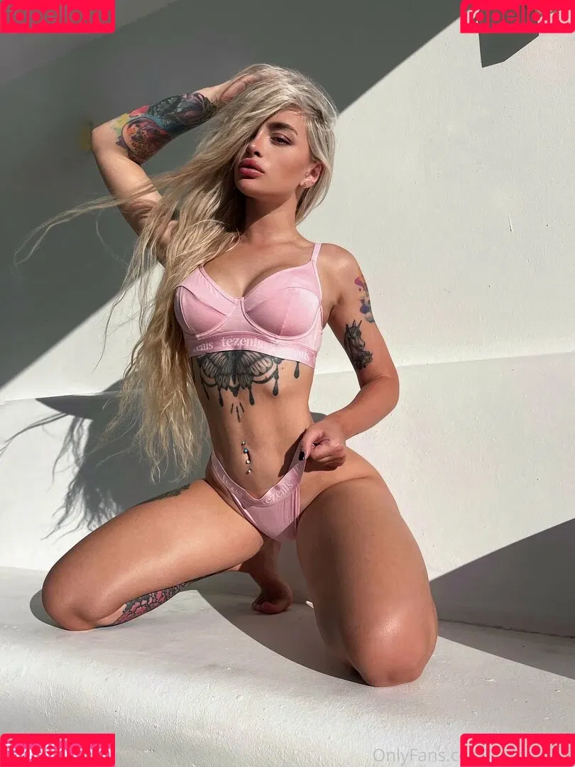 leahmeow Onlyfans Photo Gallery 