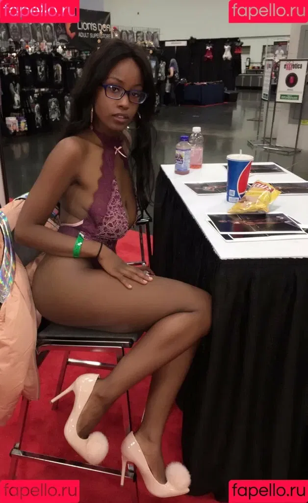 jezabelvisser Onlyfans Photo Gallery 