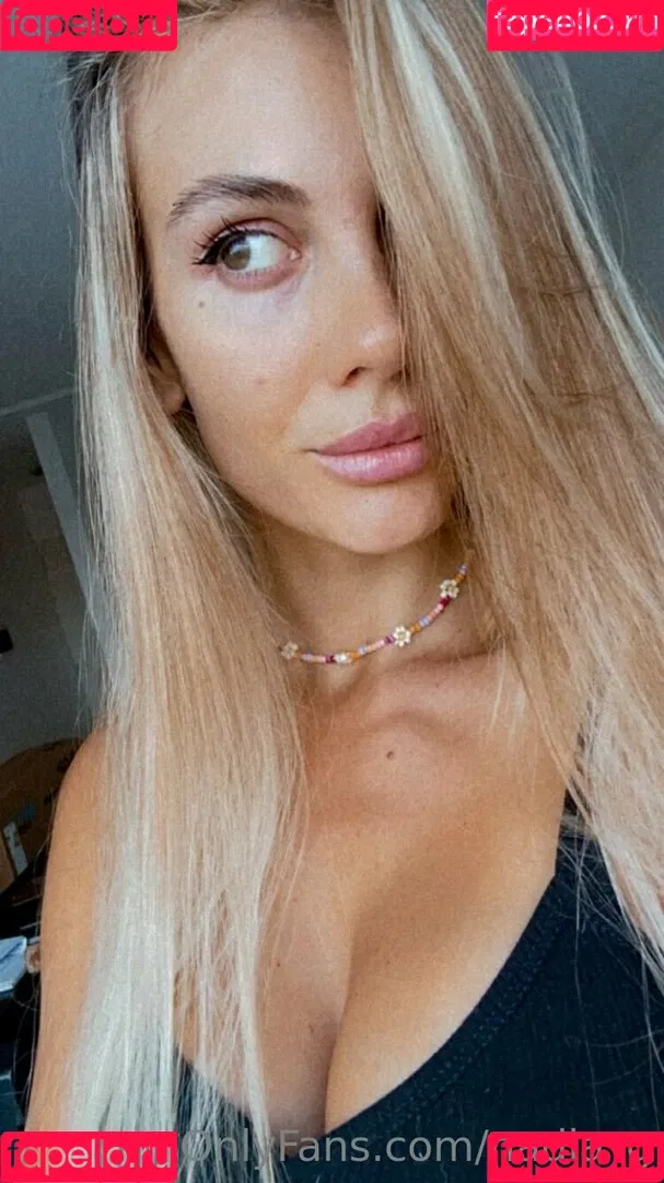 Nadia G Onlyfans Photo Gallery 