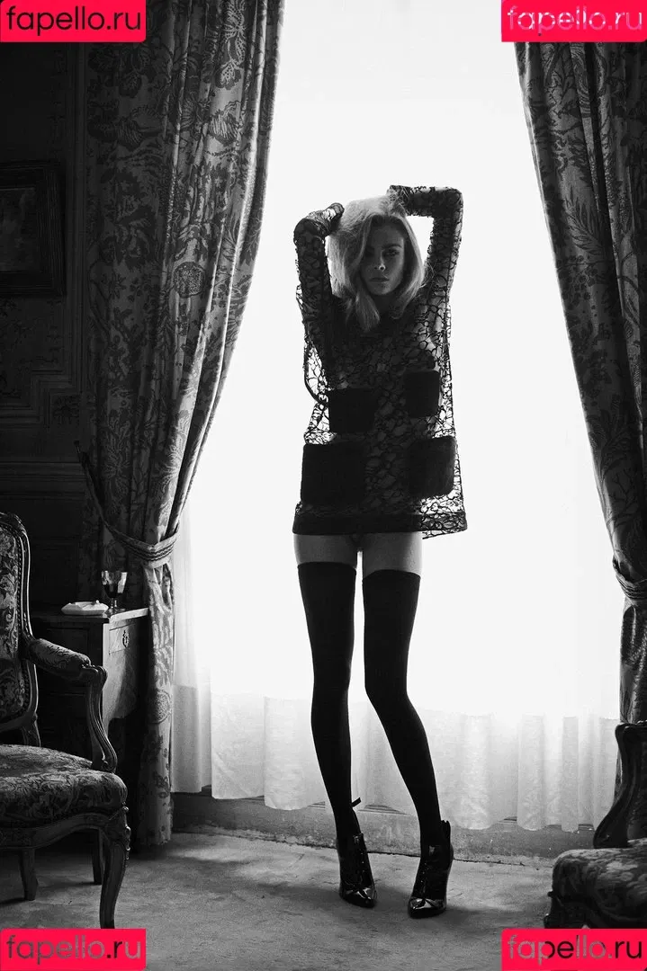 Cara Delevingne Onlyfans Photo Gallery 