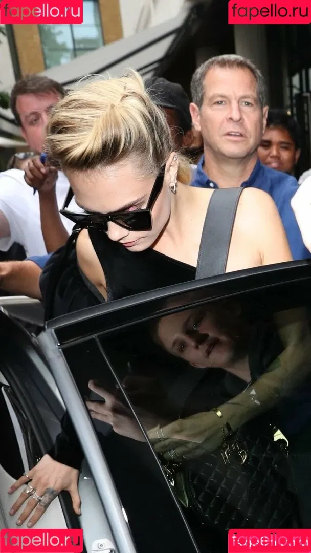 Cara Delevingne Onlyfans Photo Gallery 