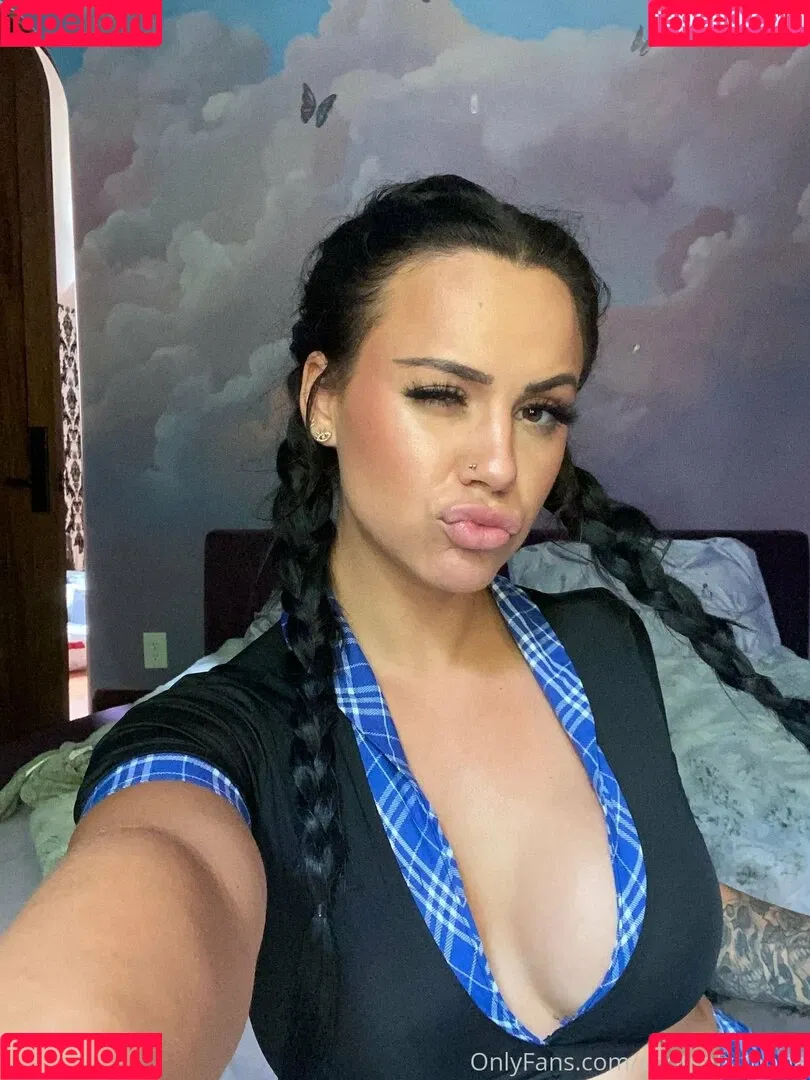ShotsofSimone Onlyfans Photo Gallery 