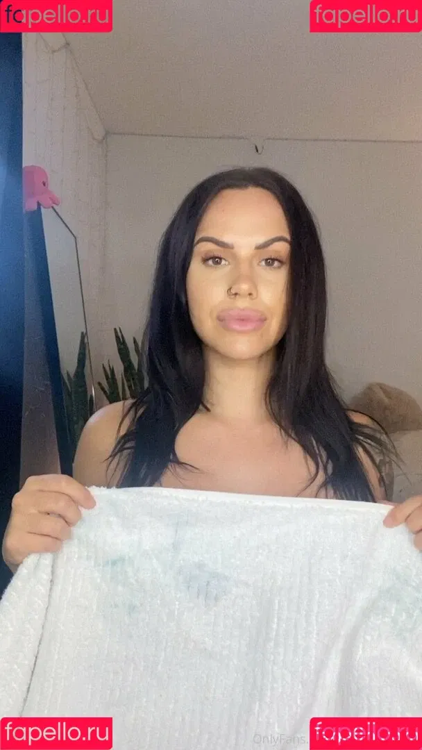 ShotsofSimone Onlyfans Photo Gallery 