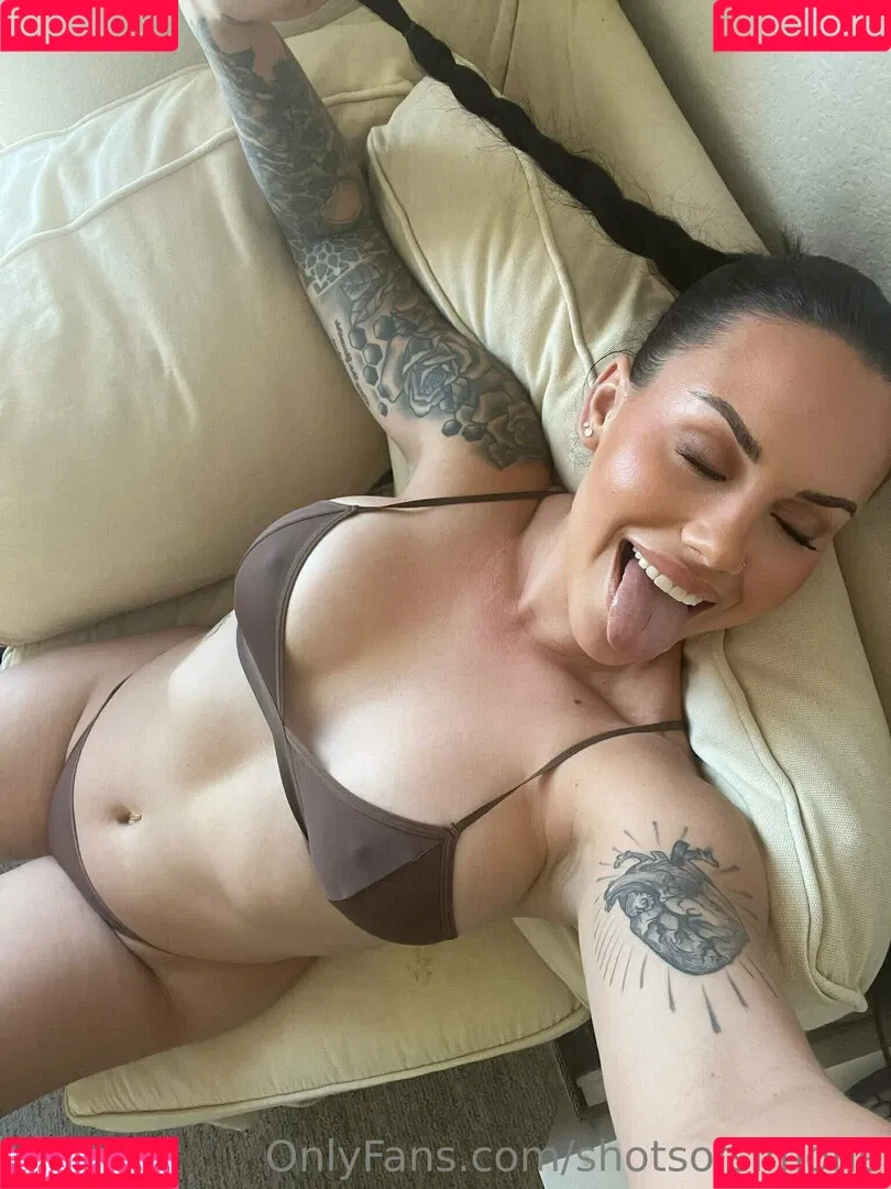 ShotsofSimone Onlyfans Photo Gallery 