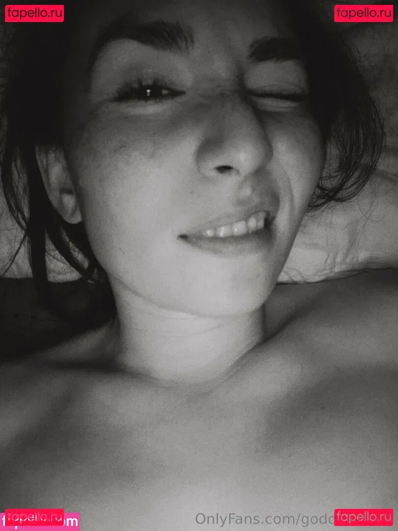 goddesszoey Onlyfans Photo Gallery 