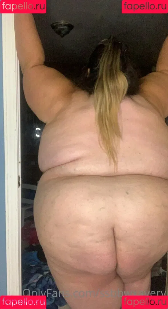 imlivbby Onlyfans Photo Gallery 