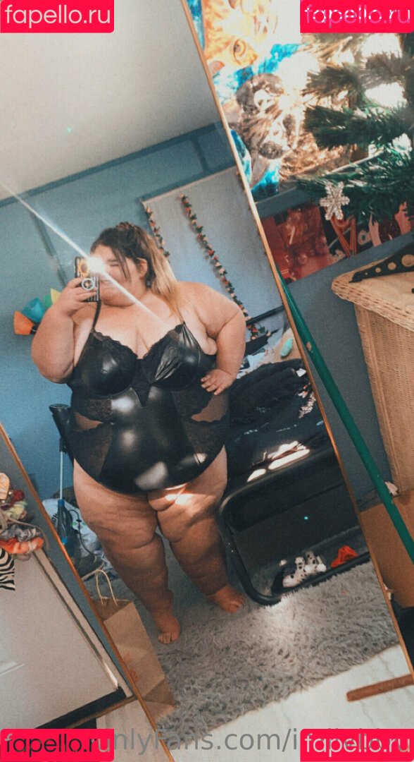 imlivbby Onlyfans Photo Gallery 