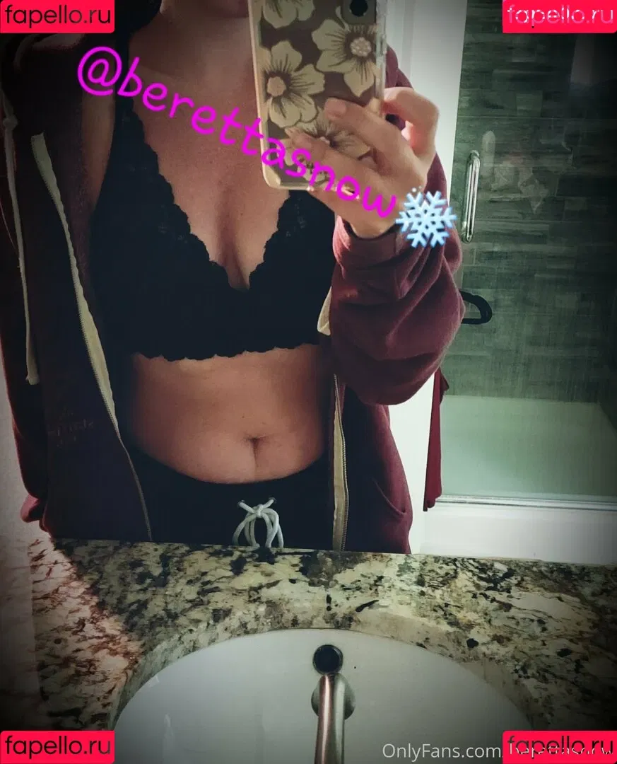 berettasnow Onlyfans Photo Gallery 