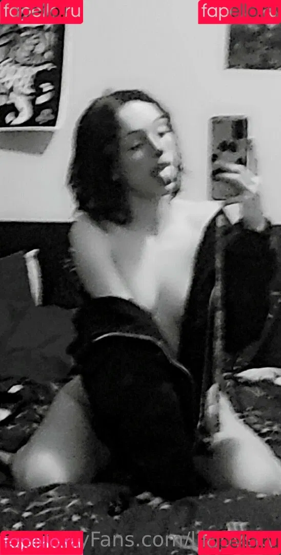 lilbbysky Onlyfans Photo Gallery 