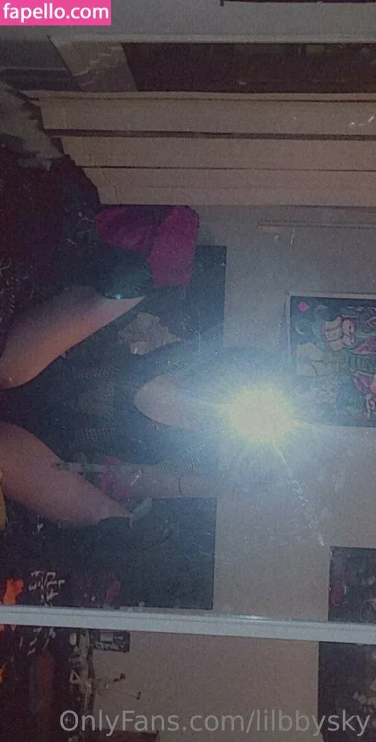 lilbbysky Onlyfans Photo Gallery 