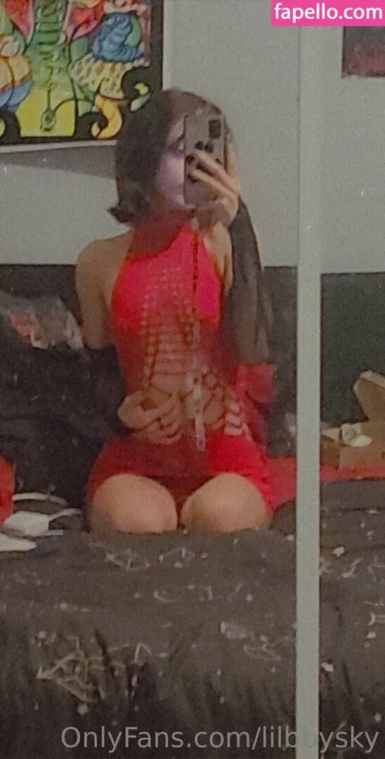 lilbbysky Onlyfans Photo Gallery 