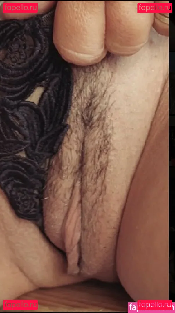 Vivi Fernandez Onlyfans Photo Gallery 