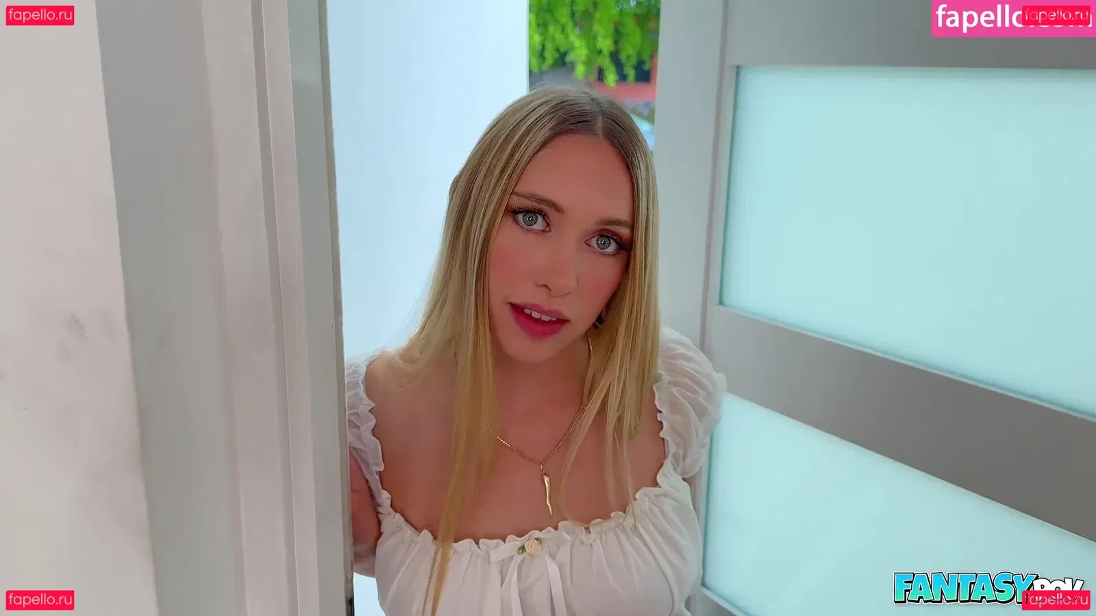 Khloe Kapri Onlyfans Photo Gallery 