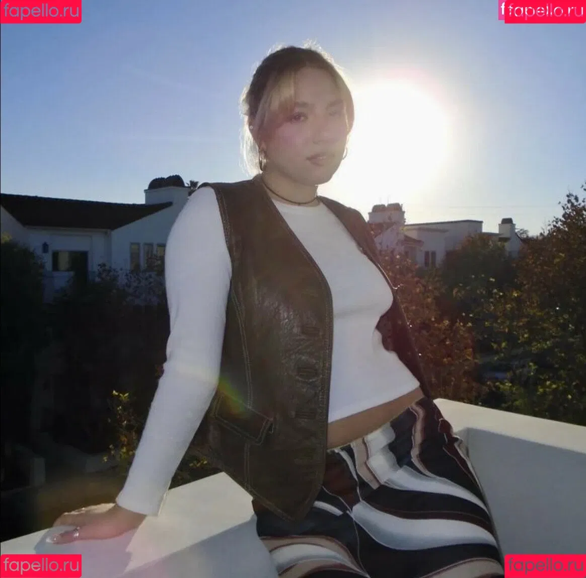 Mackenzie Ziegler Onlyfans Photo Gallery 