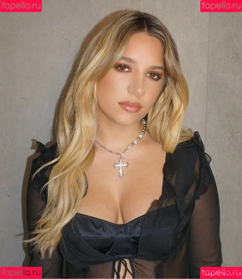 Mackenzie Ziegler Onlyfans Photo Gallery 