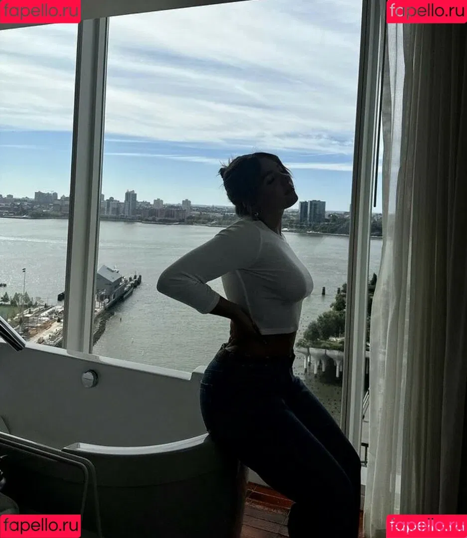 Mackenzie Ziegler Onlyfans Photo Gallery 