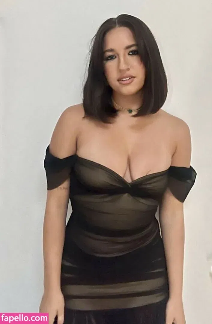 Mackenzie Ziegler Onlyfans Photo Gallery 