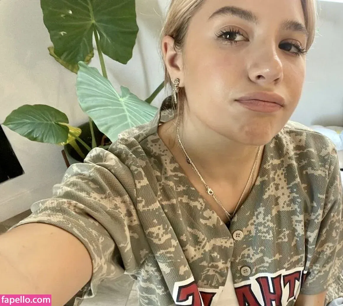 Mackenzie Ziegler Onlyfans Photo Gallery 