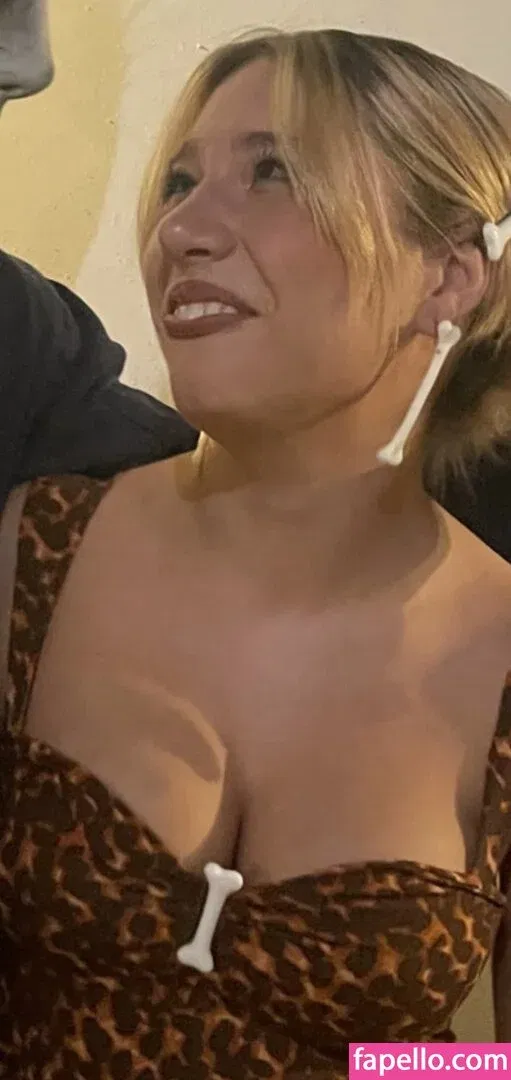 Mackenzie Ziegler Onlyfans Photo Gallery 